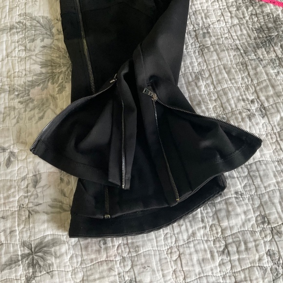 The Base Brand Assymetrical Zip Fitted Black Jacket Active Sportswear Athleisure - Picture 9 of 9